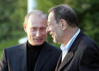 Eski NATO Genel Sekreteri’nden Putin yorumu: Sözlerini dikkatli tartan bir lider