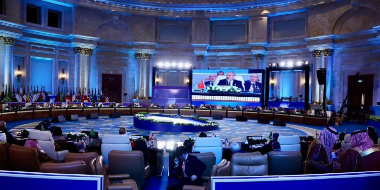 Kahire Barış Zirvesi’nde 35 ülke Gazze krizi için Mısır’da buluştu: Kim, ne dedi?