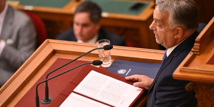 Macaristan Parlamentosu, İsveç’in NATO’ya kabulüne ilişkin oylamayı erteledi
